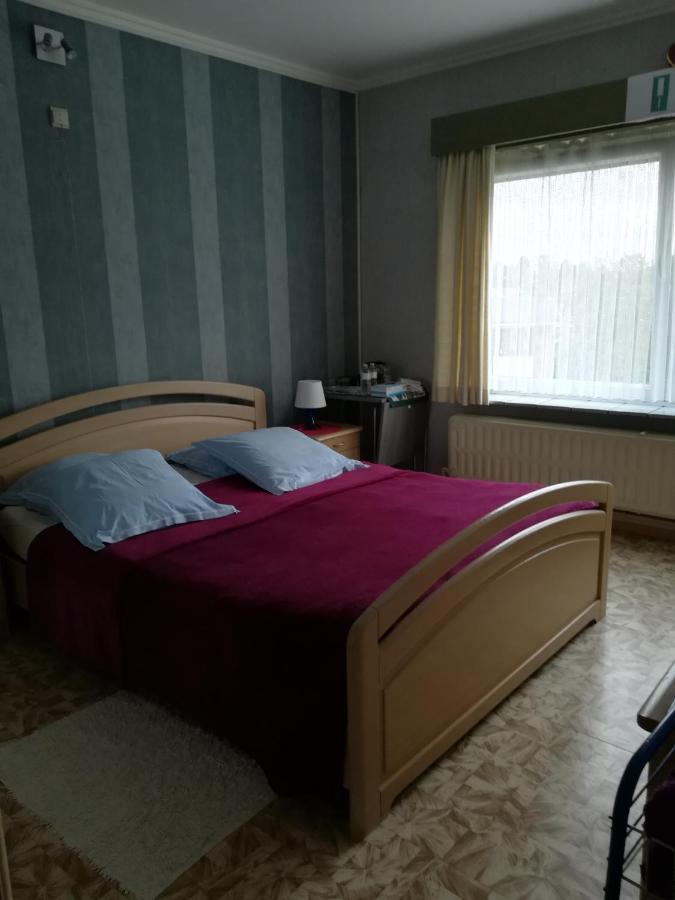 B & B Vandenbroucke Joseline Ieper Exterior foto